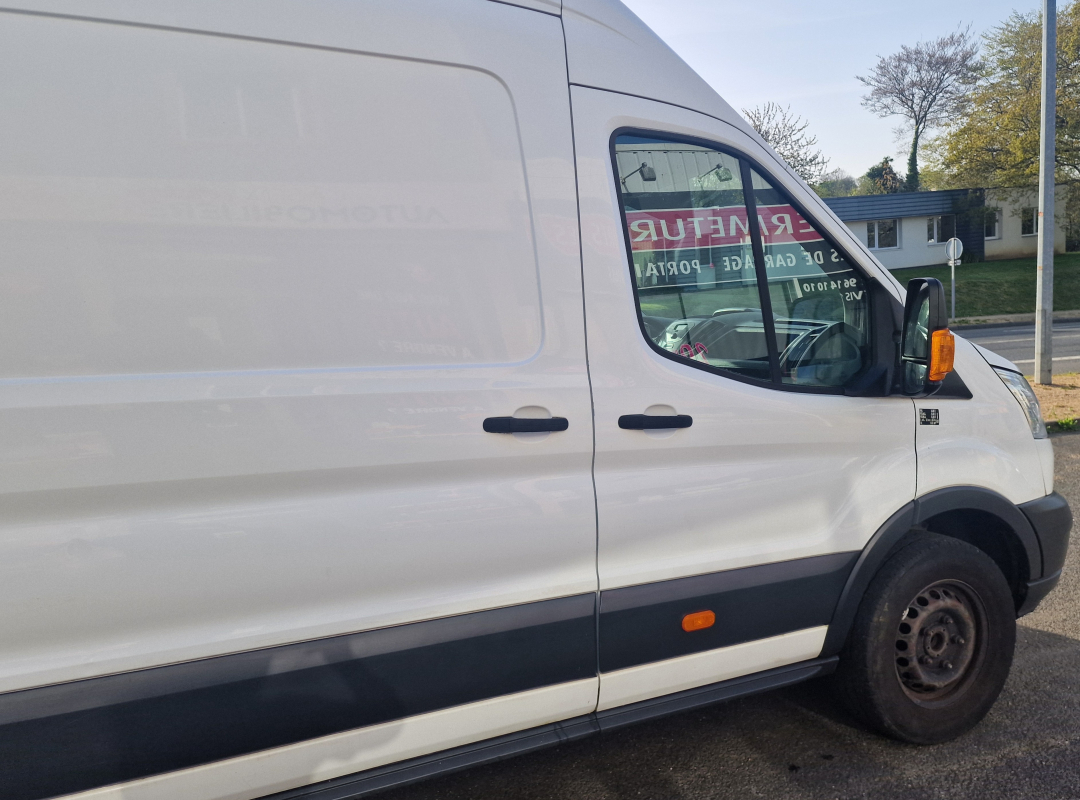 Ford Transit — 26