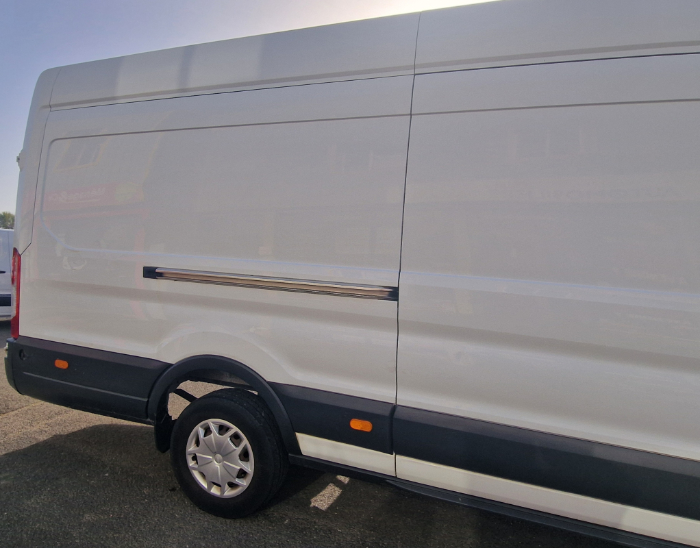 Ford Transit — 27