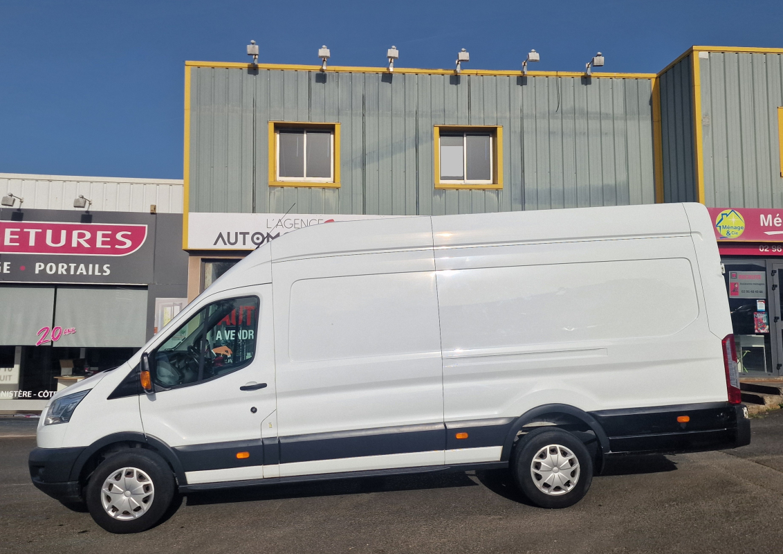 Ford Transit — 11