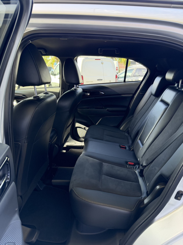 Mitsubishi Eclipse Cross — 12