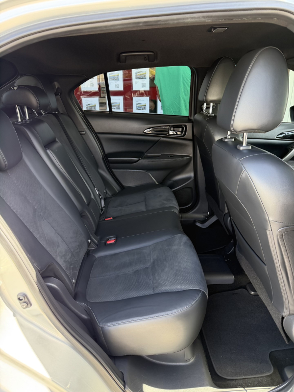 Mitsubishi Eclipse Cross — 10