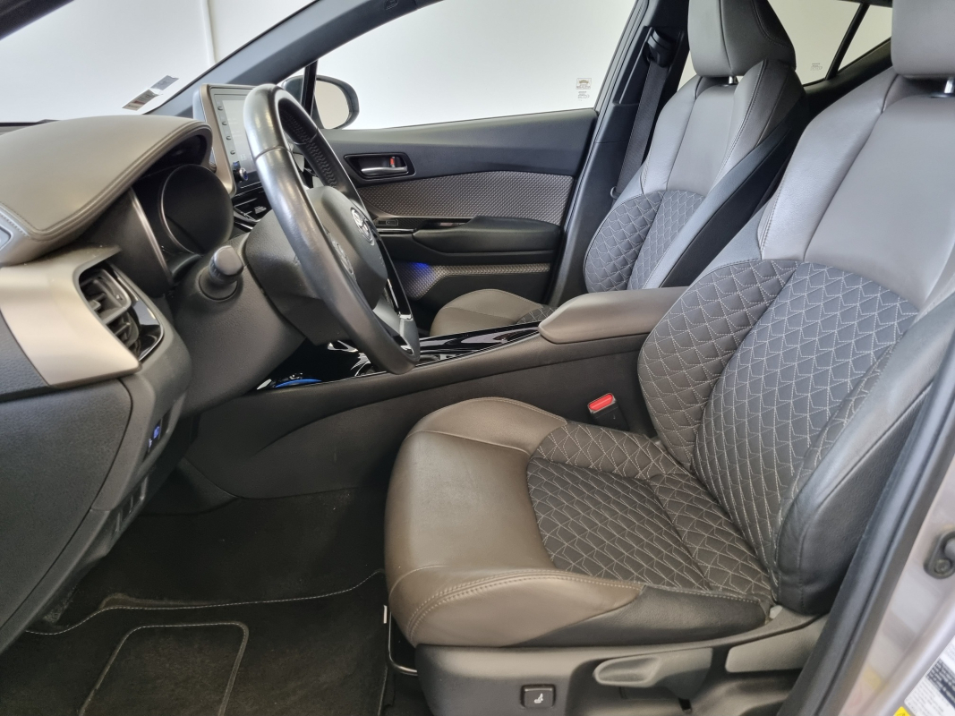 Toyota C-HR — 10