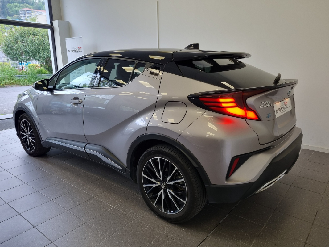 Toyota C-HR — 4