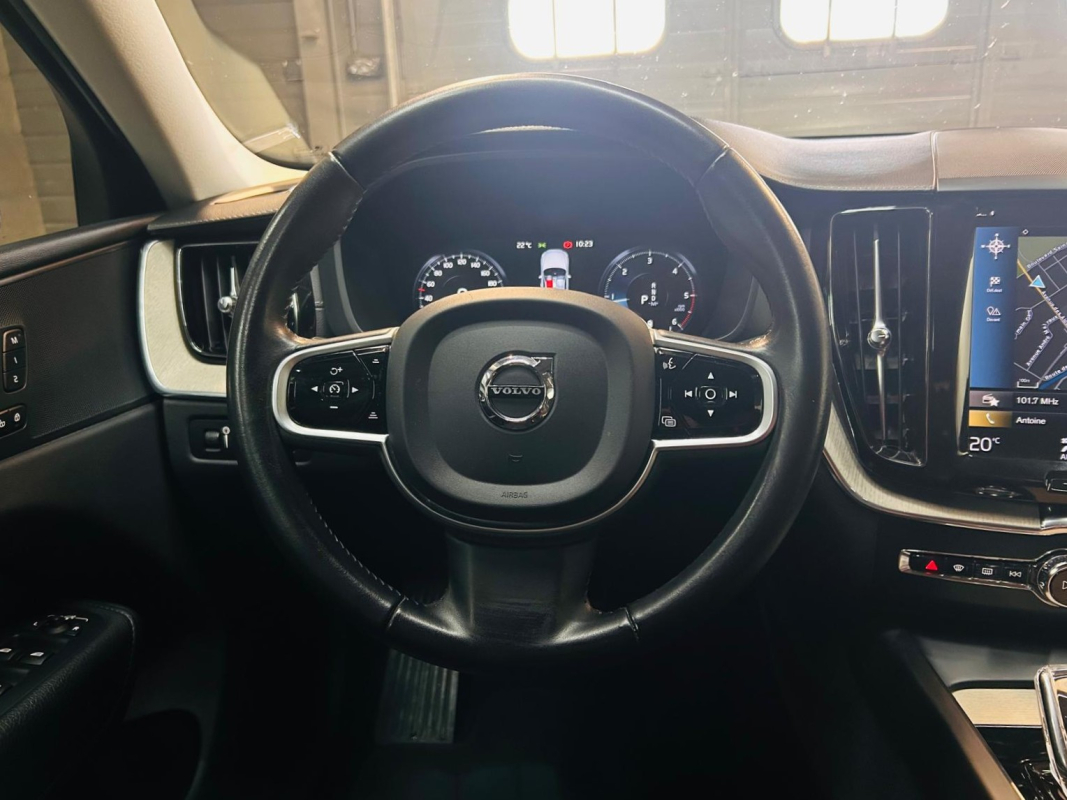 Volvo XC60 — 12