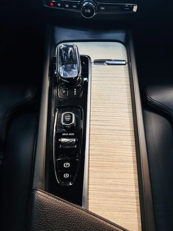 Volvo XC60 — 15