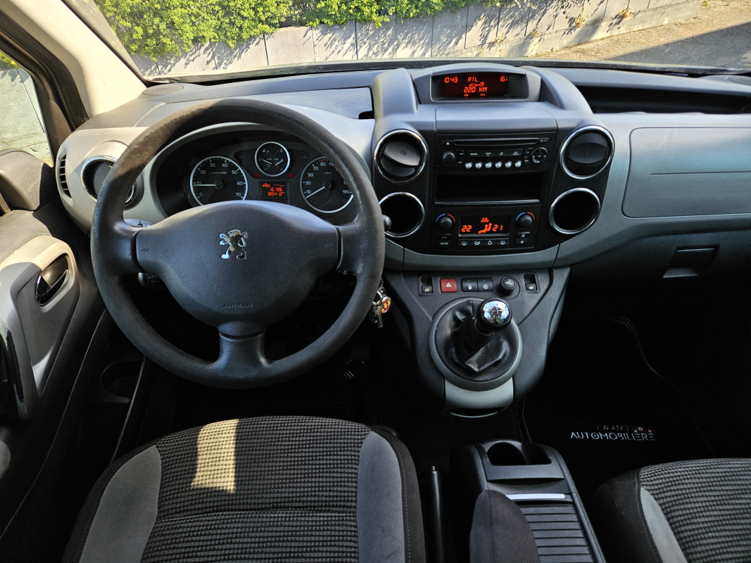 Peugeot Partner — 17