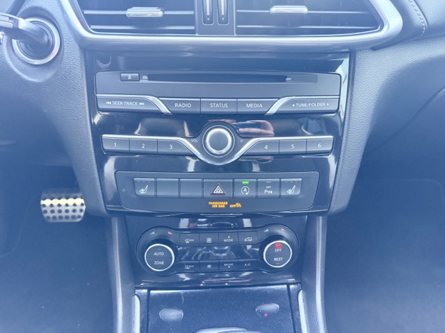 Infiniti Q30 — 12