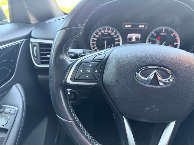 Infiniti Q30 — 9