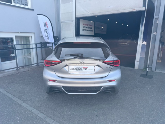 Infiniti Q30 — 27