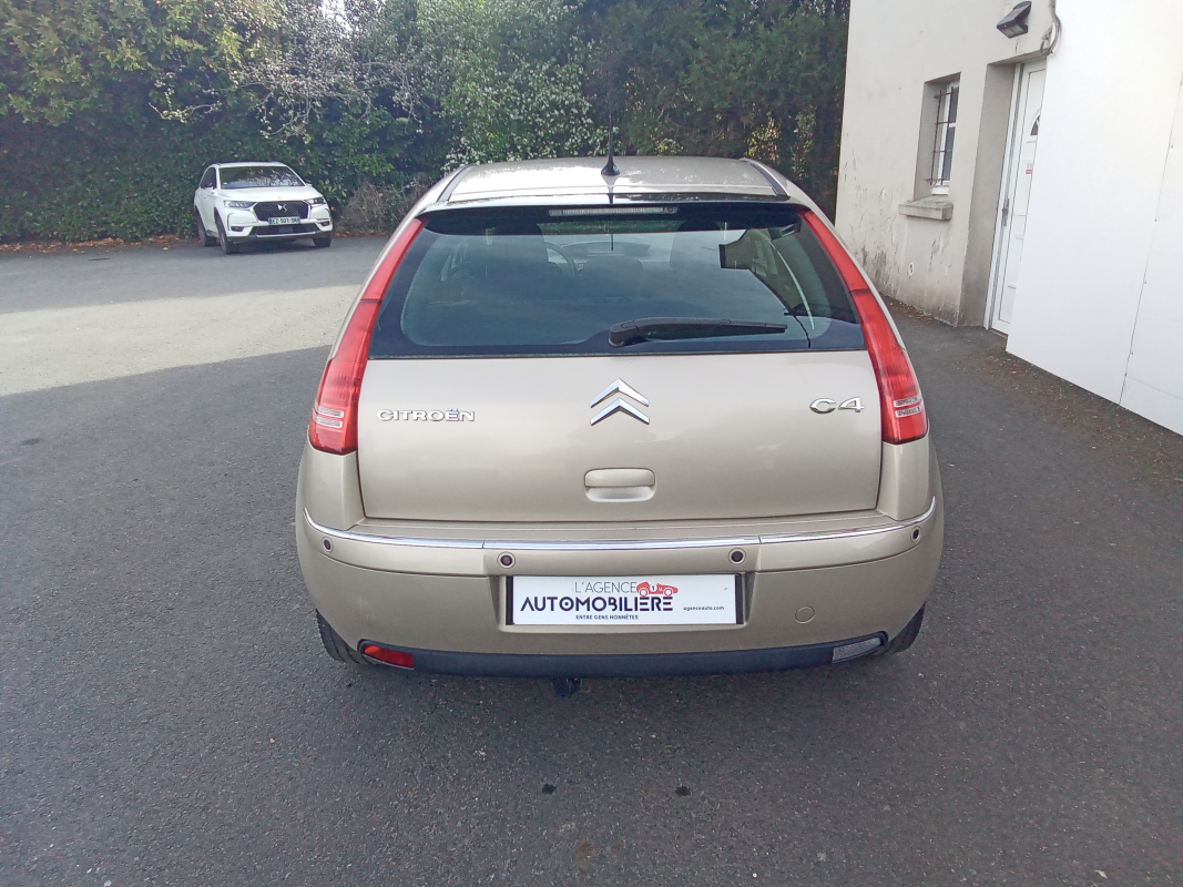 Citroen C4 — 4