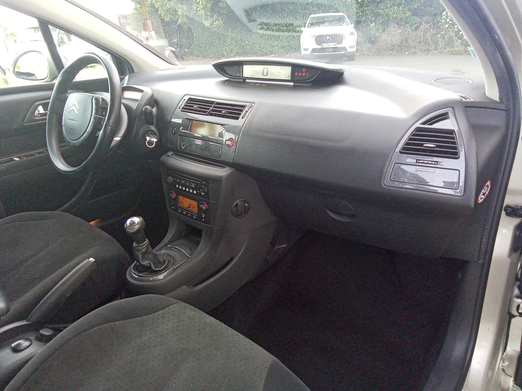 Citroen C4 — 11