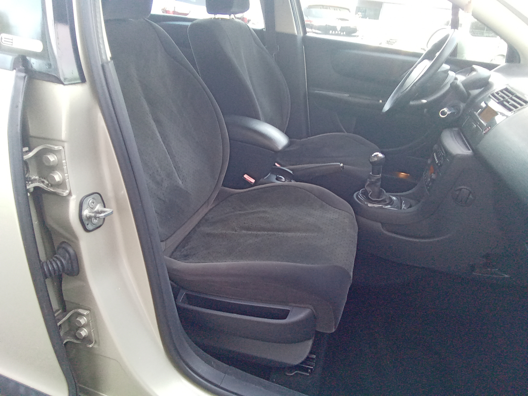 Citroen C4 — 13