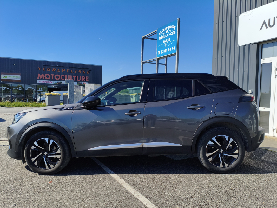 Peugeot 2008 — 8