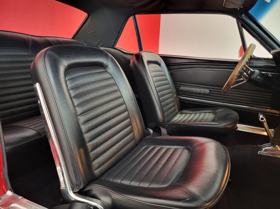 Ford Mustang — 16