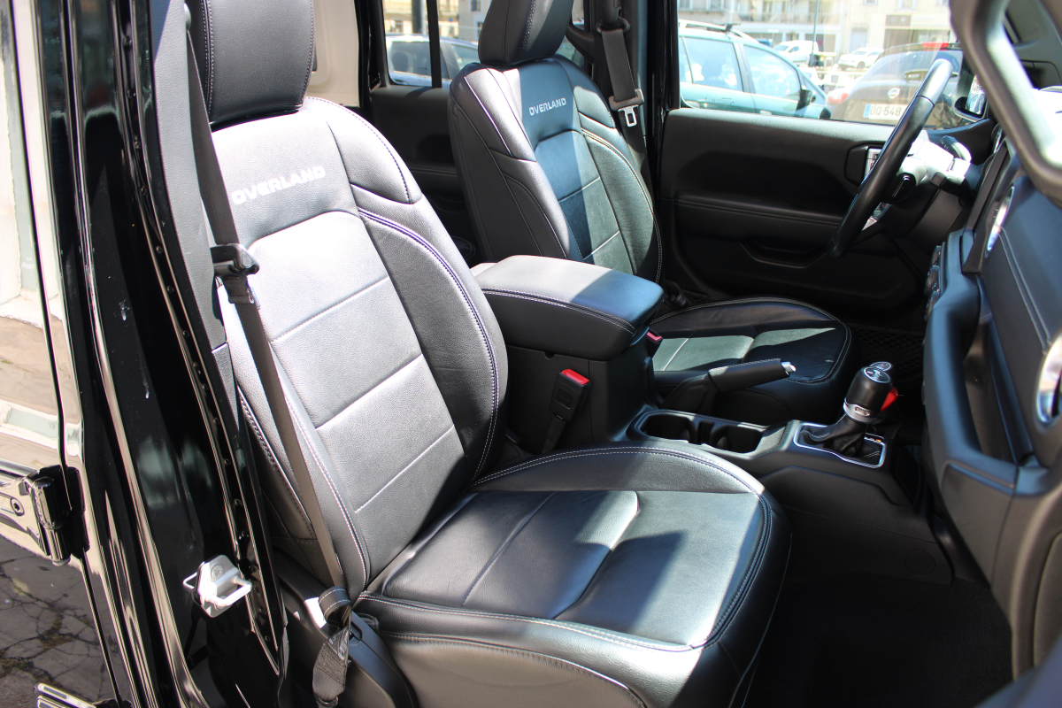 Jeep Wrangler — 13