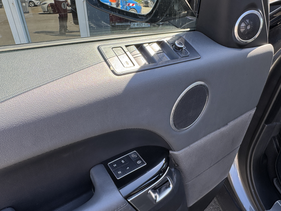 Land Rover Range Rover Sport — 10