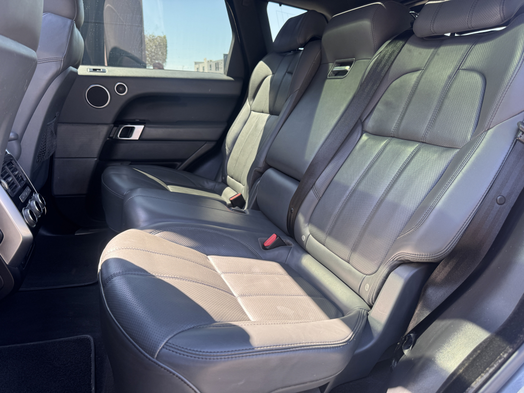 Land Rover Range Rover Sport — 17
