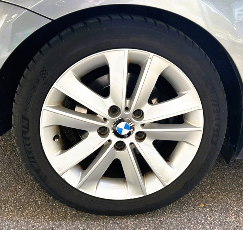 Bmw Série 1 — 25