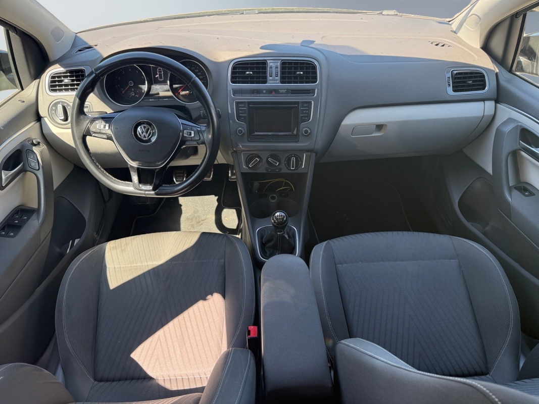 Volkswagen Polo — 9