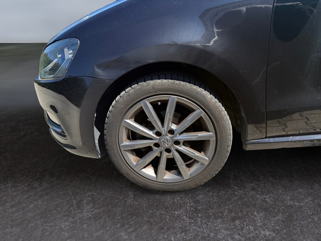 Volkswagen Polo — 14