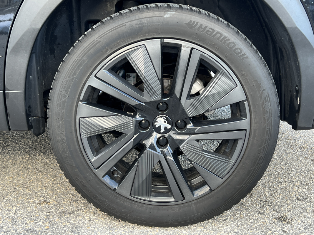 Peugeot 2008 — 28