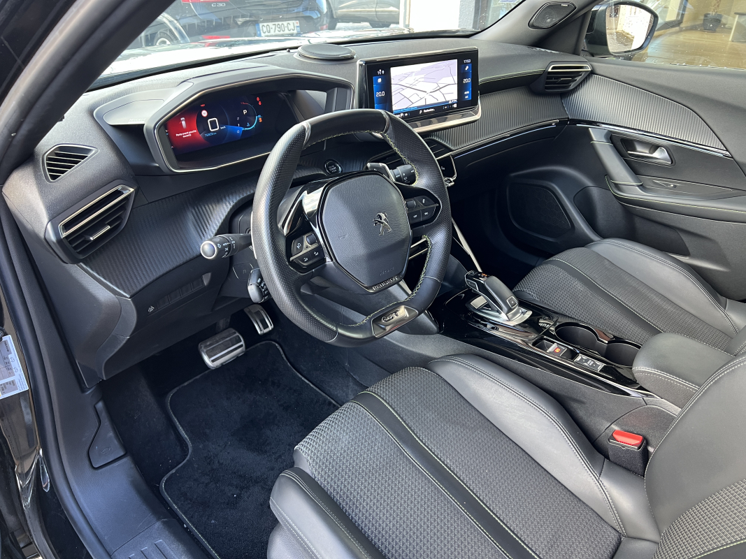 Peugeot 2008 — 33