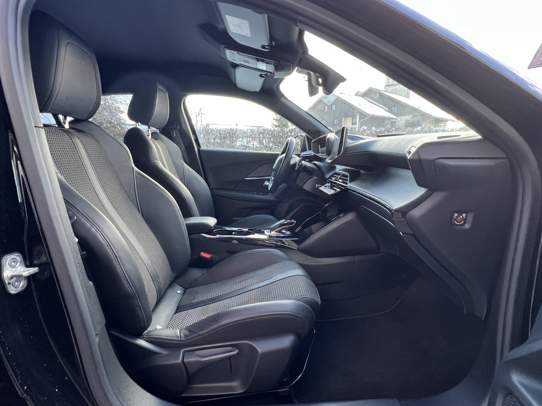 Peugeot 2008 — 35