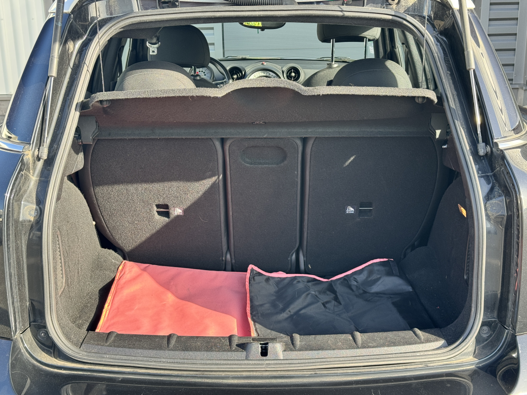 Mini Countryman — 24
