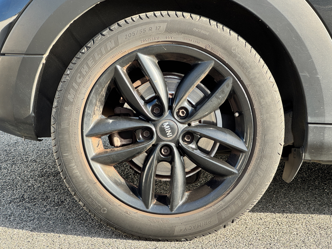 Mini Countryman — 38