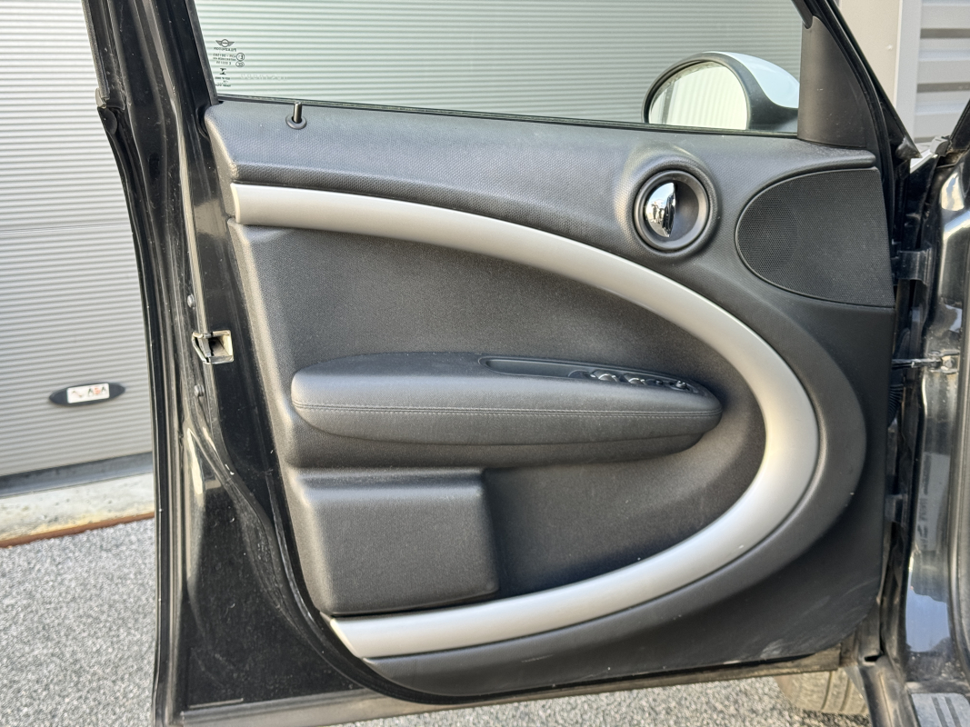 Mini Countryman — 25