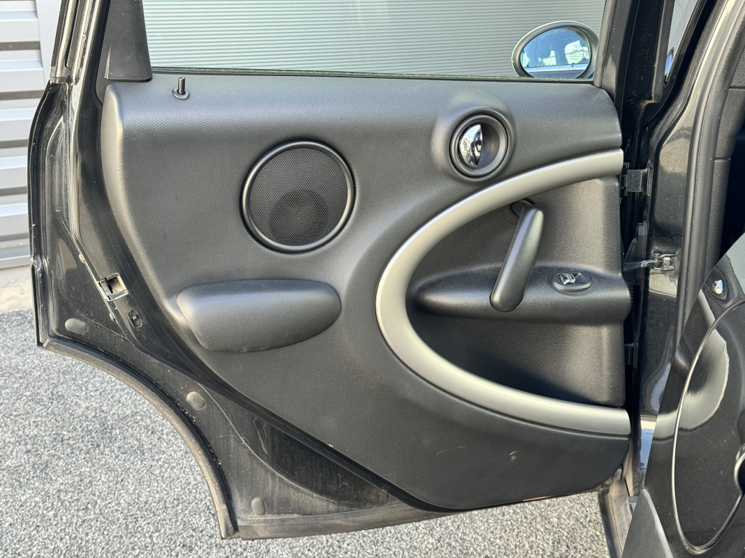 Mini Countryman — 26