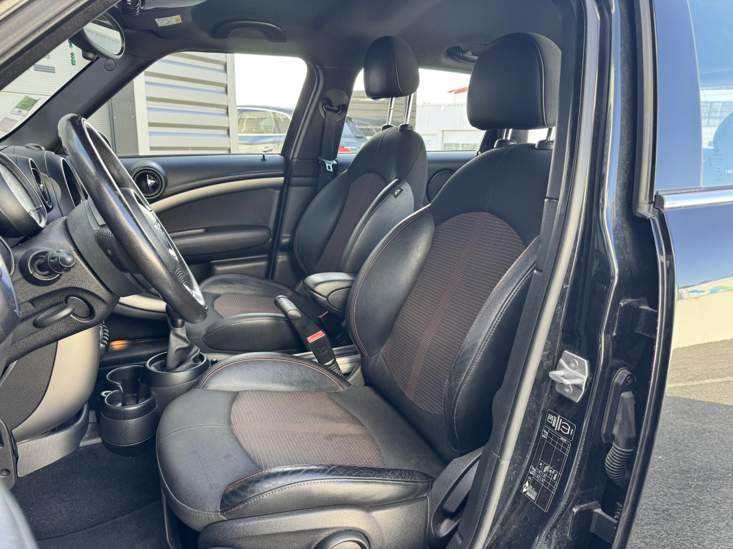 Mini Countryman — 12