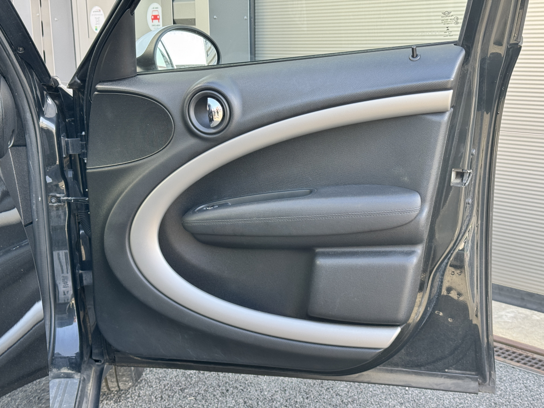 Mini Countryman — 28