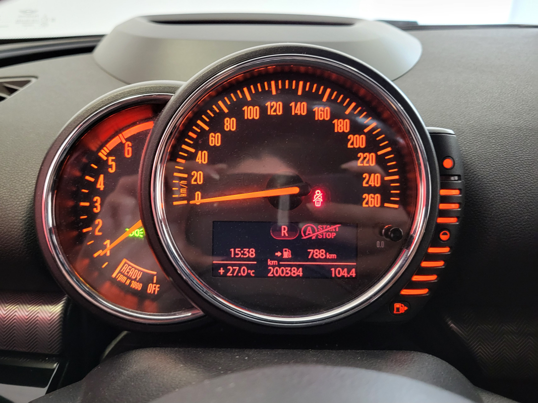 Mini Clubman — 15
