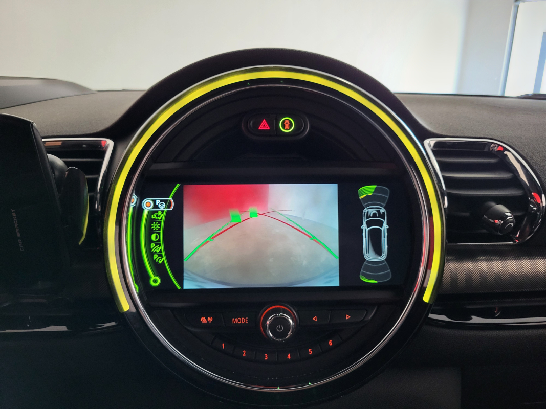 Mini Clubman — 16