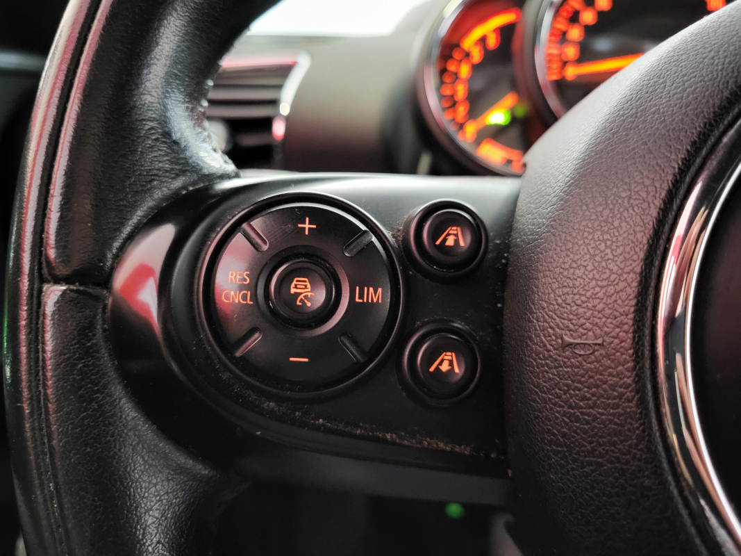Mini Clubman — 14
