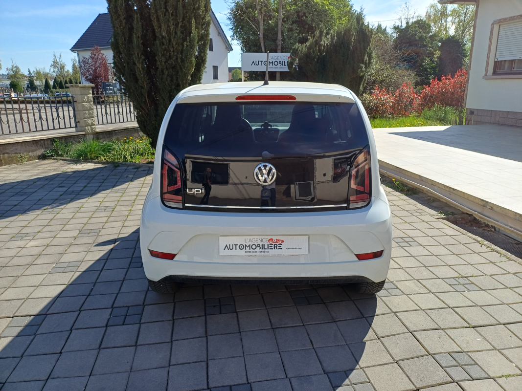 Volkswagen Volkswagen Up! — 5