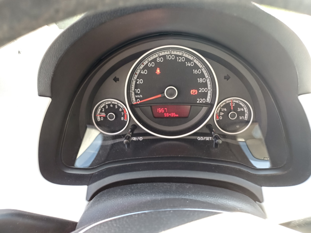 Volkswagen Volkswagen Up! — 15