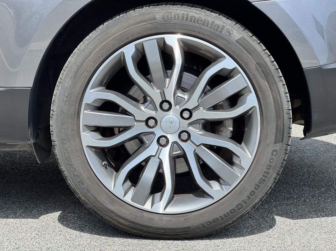Land Rover Range Rover Sport — 40
