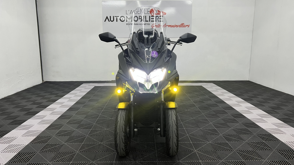 Kymco CV3 550 — 2