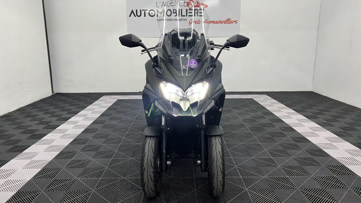 Kymco CV3 550 — 4