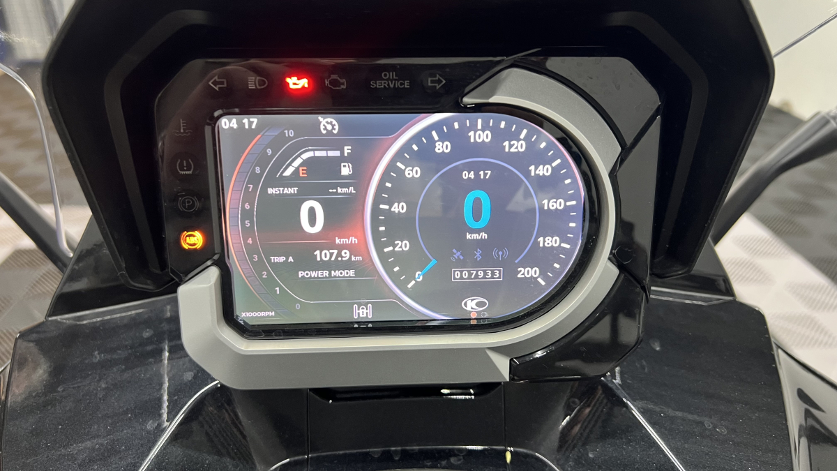 Kymco CV3 550 — 11