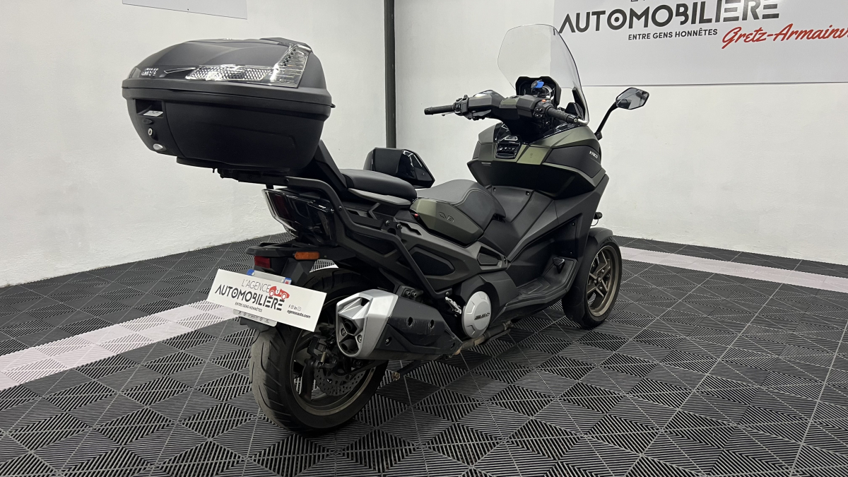 Kymco CV3 550 — 7