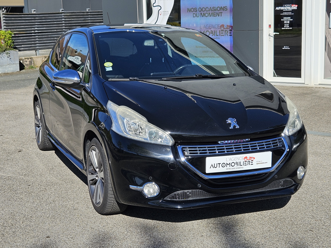 Peugeot 208 — 2