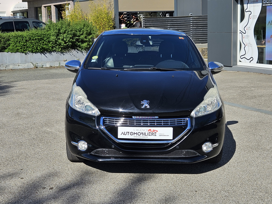 Peugeot 208 — 3