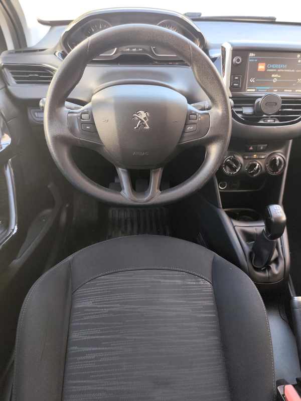 Peugeot 208 Affaire — 14