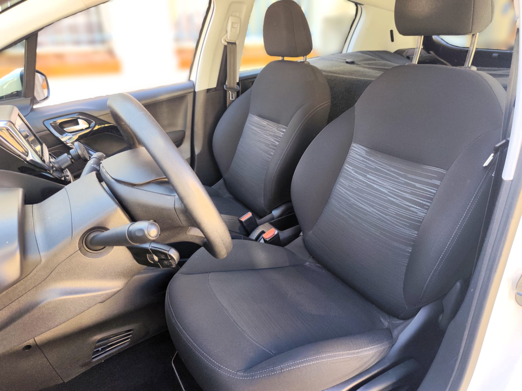 Peugeot 208 Affaire — 11