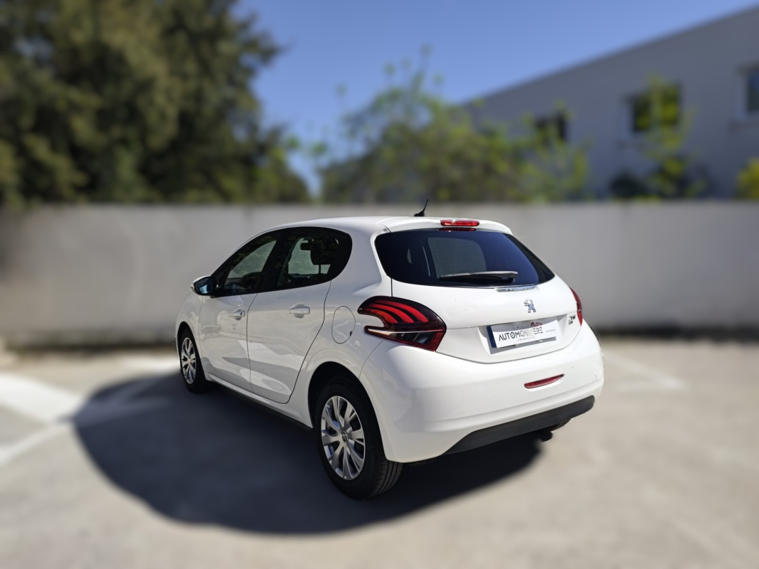 Peugeot 208 Affaire — 3
