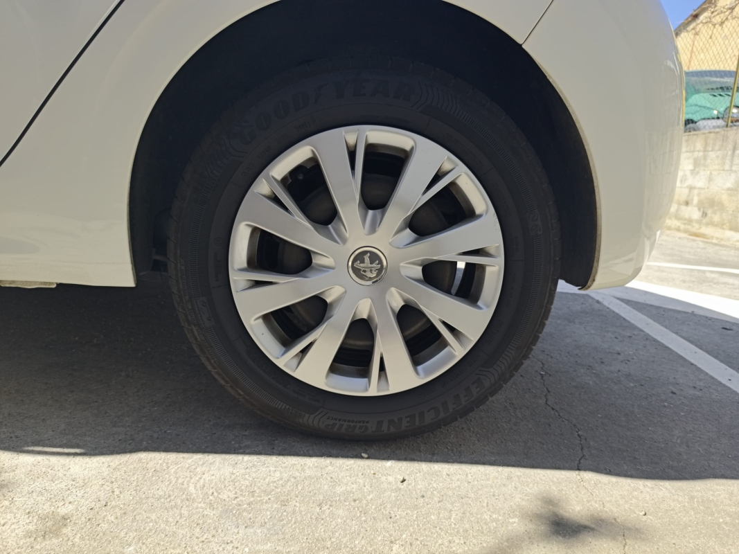 Peugeot 208 Affaire — 20