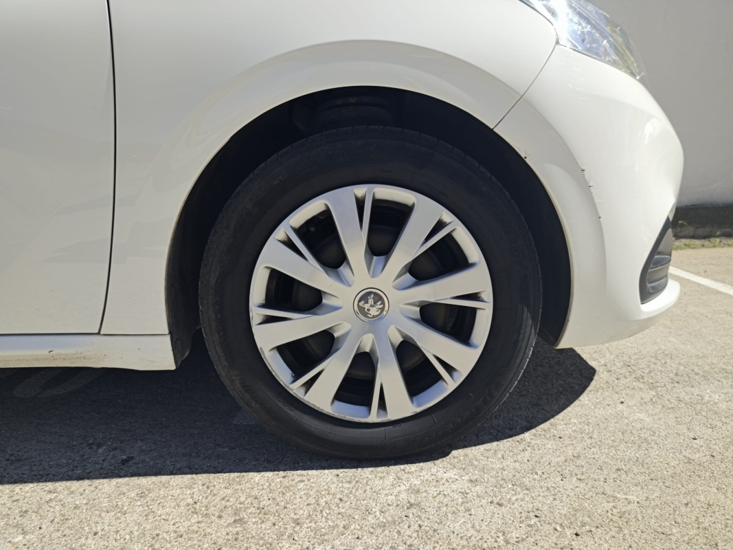 Peugeot 208 Affaire — 23